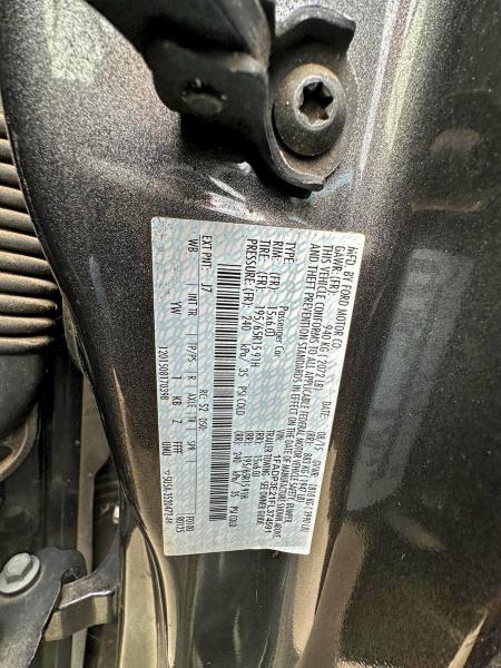 Фото 10 - FORD FOCUS