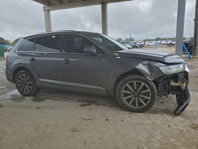 Фото 4 - AUDI Q7