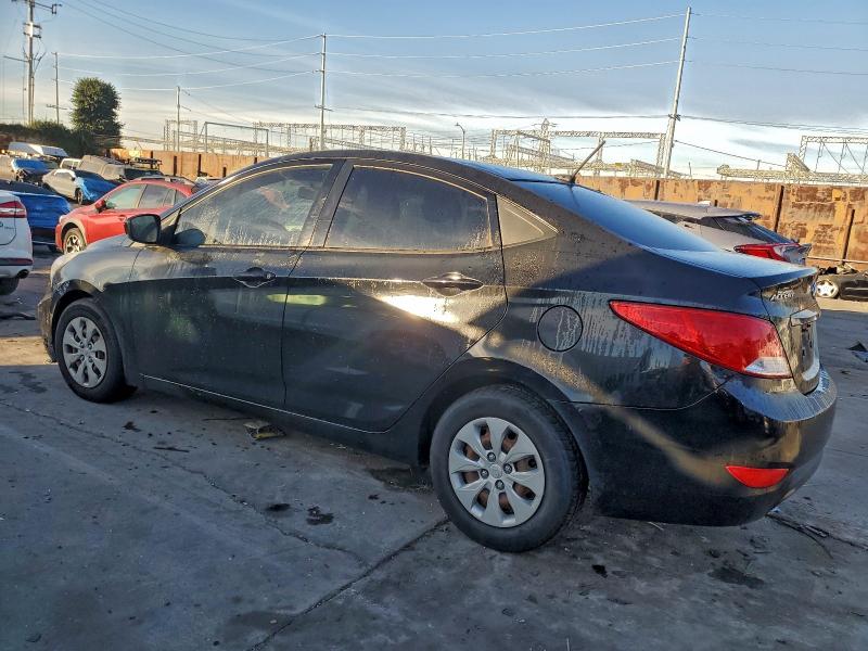 Фото 2 - HYUNDAI ACCENT