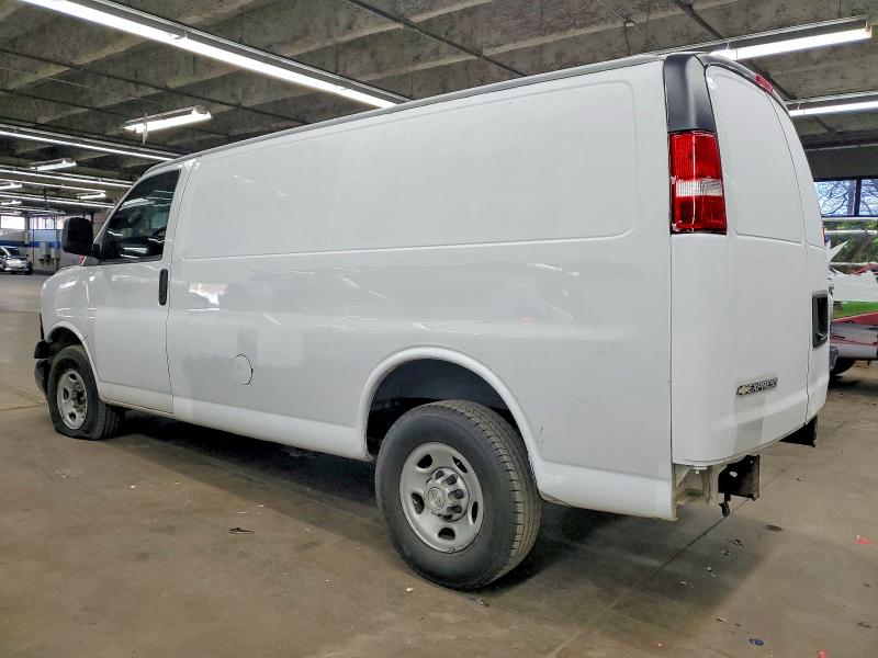 Фото 2 - CHEVROLET EXPRESS