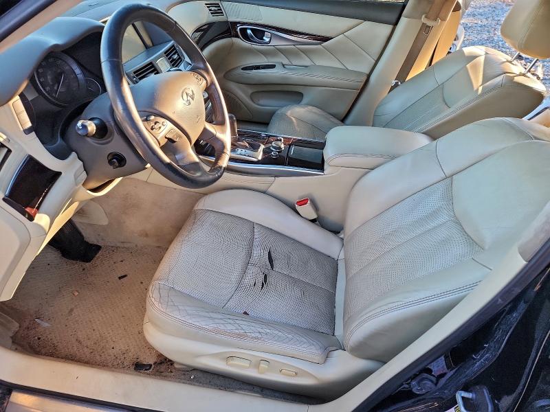 Фото 7 - INFINITI Q70