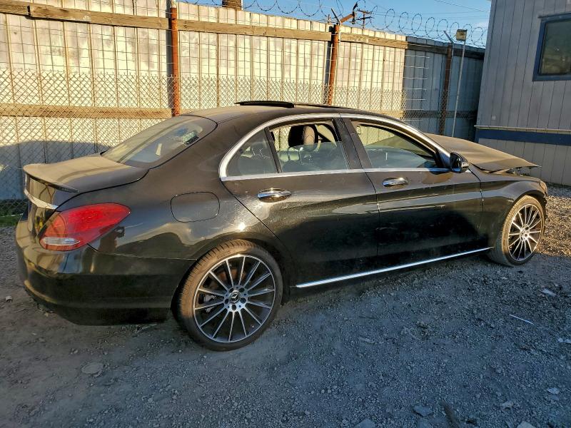 Фото 3 - MERCEDES-BENZ C-CLASS