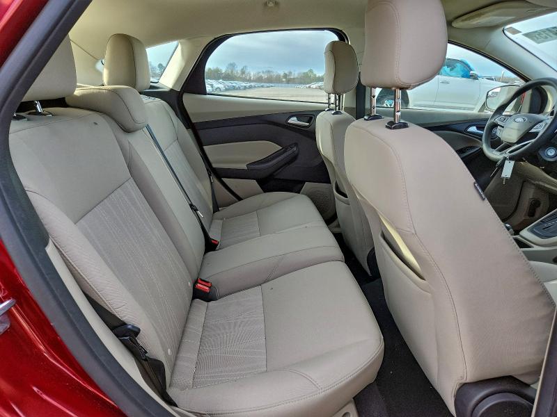 Фото 10 - FORD FOCUS