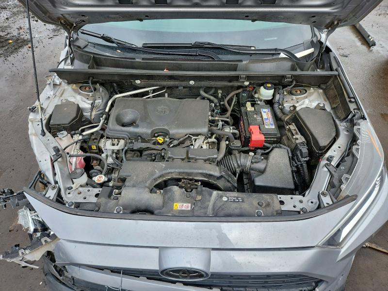 Фото 12 - TOYOTA RAV4