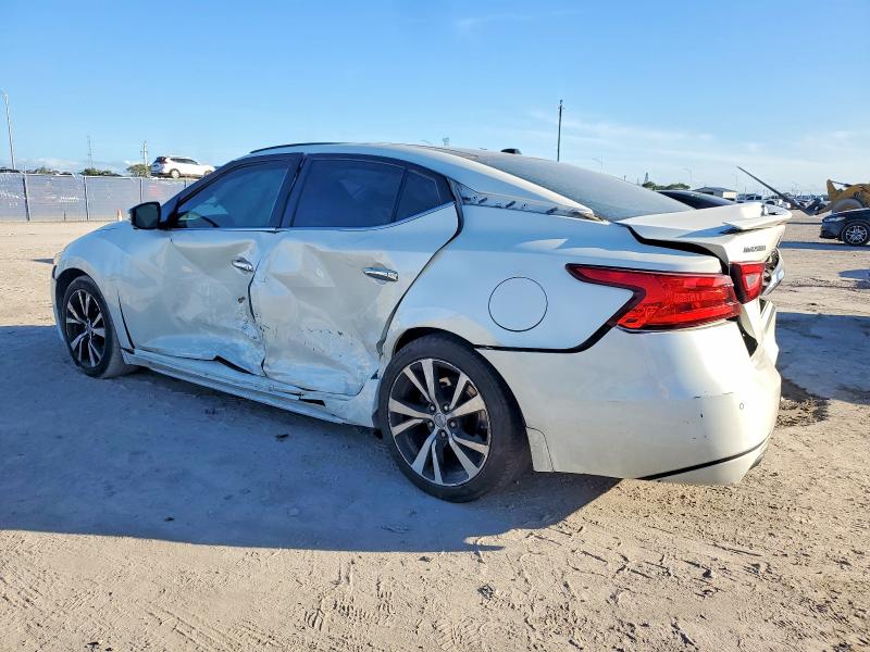 Фото 2 - NISSAN MAXIMA