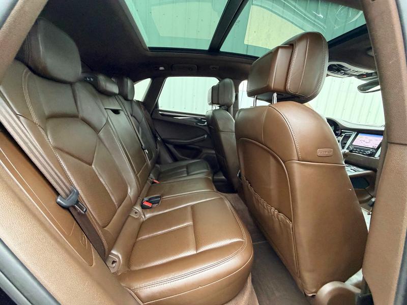 Фото 6 - PORSCHE MACAN