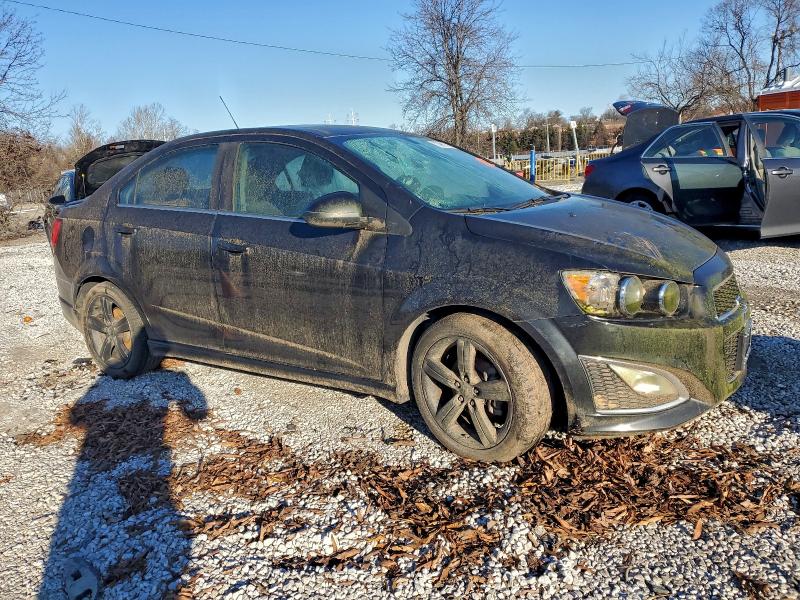 Фото 4 - CHEVROLET SONIC