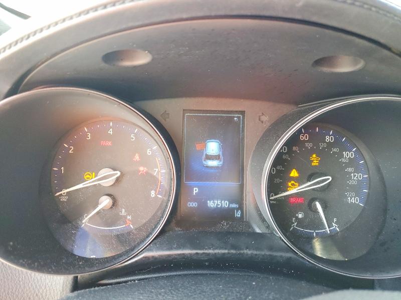 Фото 9 - TOYOTA C-HR