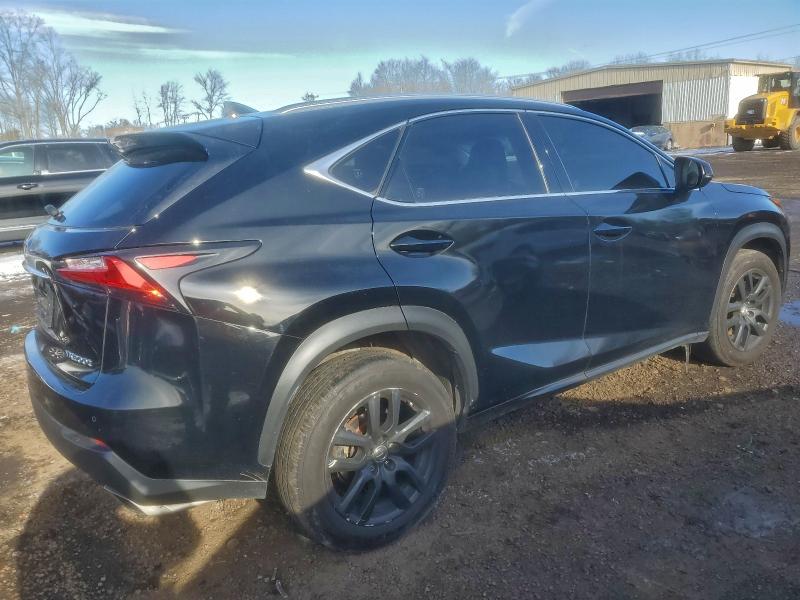 Фото 3 - LEXUS NX