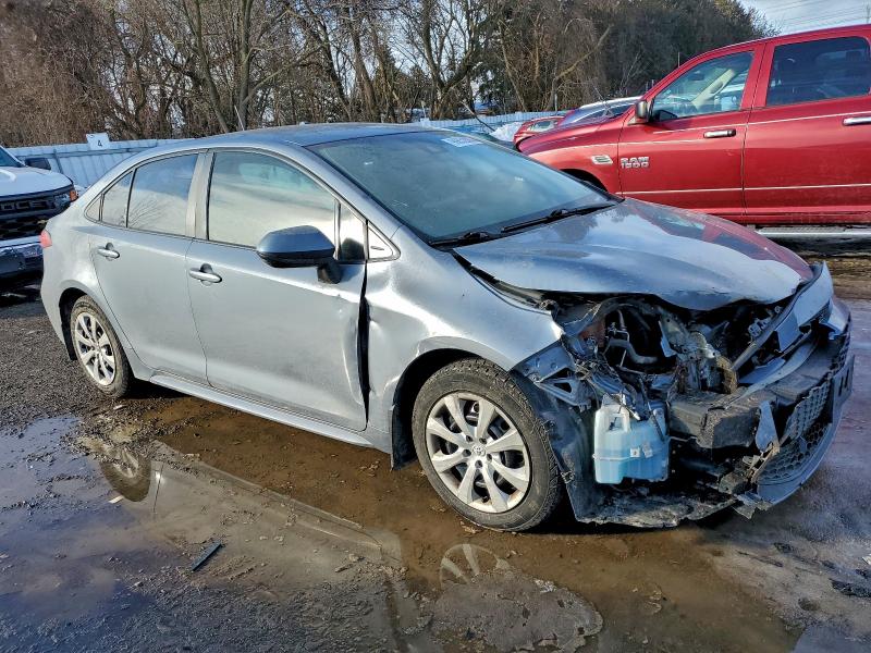 Фото 4 - TOYOTA COROLLA