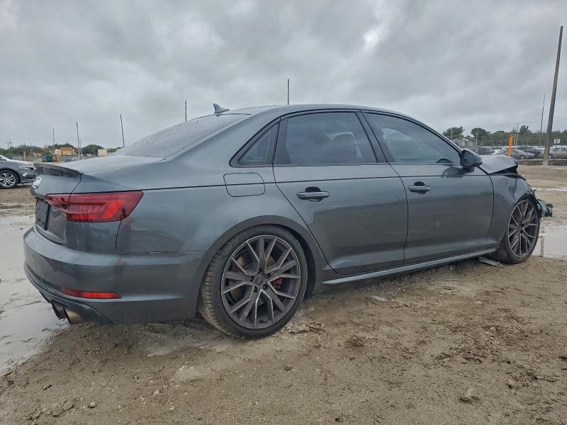 Фото 3 - AUDI S4/RS4