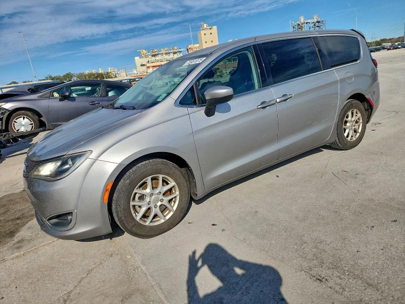 Фото 1 - CHRYSLER PACIFICA