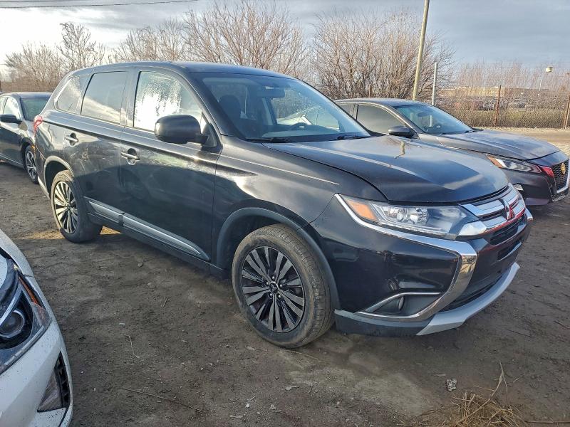 Фото 4 - MITSUBISHI OUTLANDER