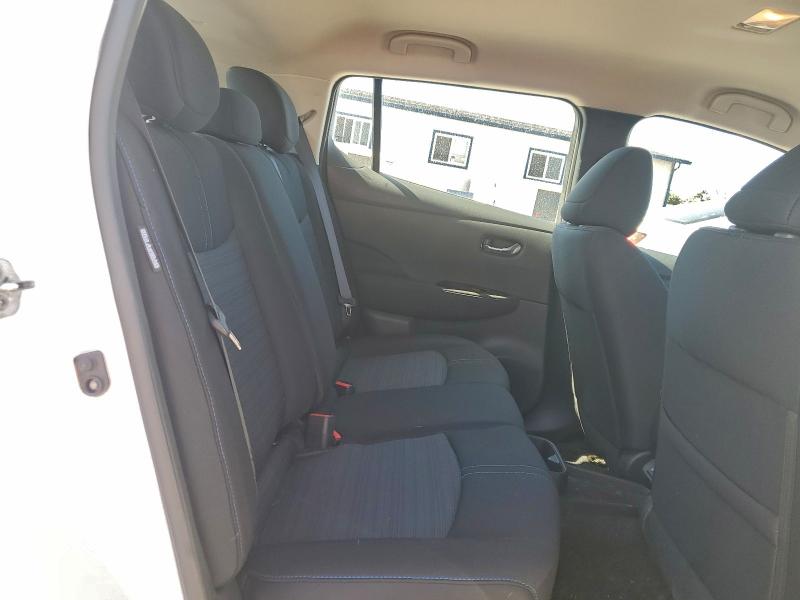 Фото 10 - NISSAN LEAF