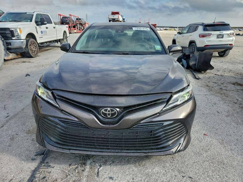 Фото 5 - TOYOTA CAMRY