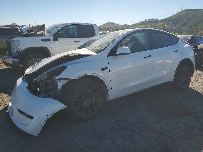 Фото 1 - TESLA MODEL Y