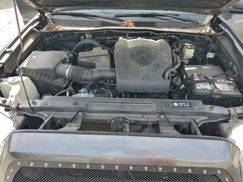 Фото 11 - TOYOTA TACOMA