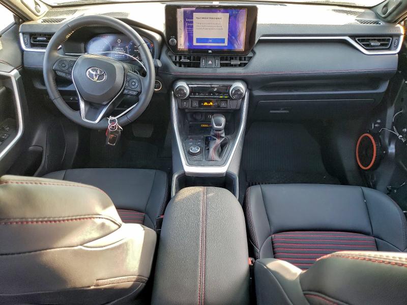 Фото 8 - TOYOTA RAV4