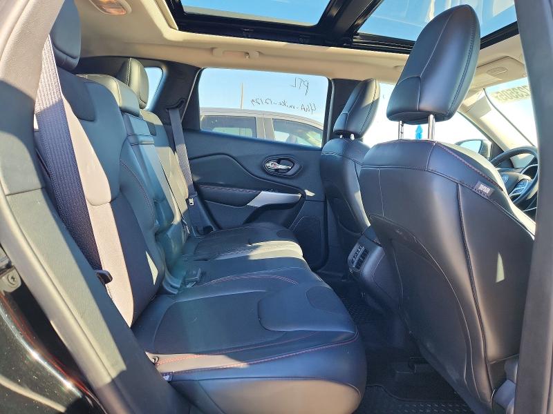 Фото 11 - JEEP CHEROKEE