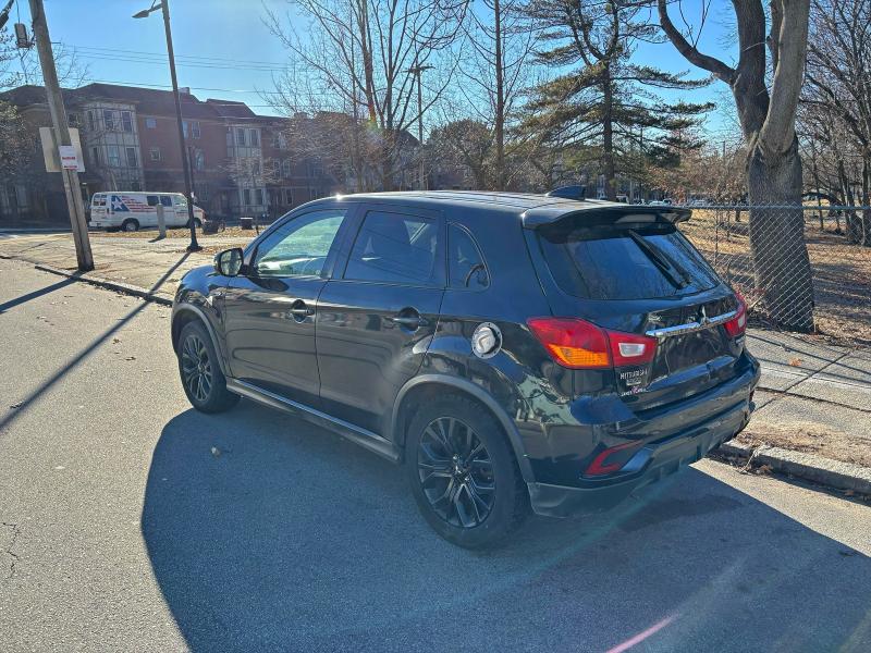 Фото 3 - MITSUBISHI OUTLANDER