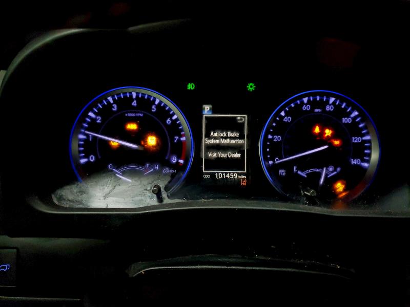 Фото 9 - TOYOTA HIGHLANDER