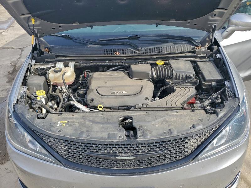 Фото 12 - CHRYSLER PACIFICA