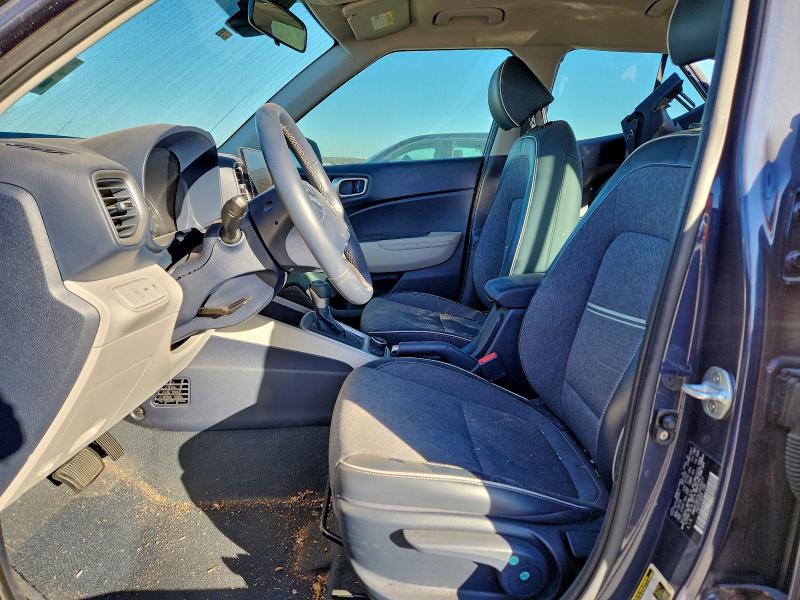 Фото 7 - HYUNDAI VENUE