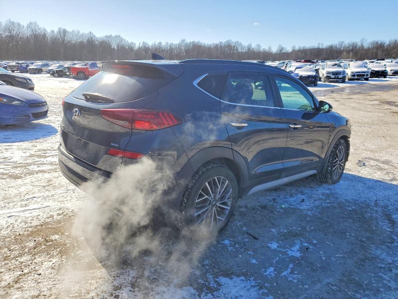 Фото 3 - HYUNDAI TUCSON