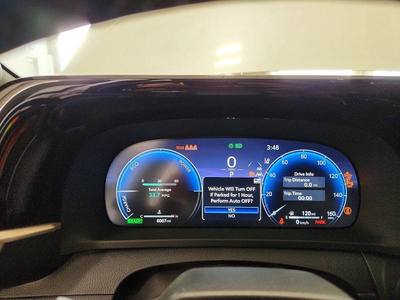 Фото 9 - TOYOTA CROWN SIGN