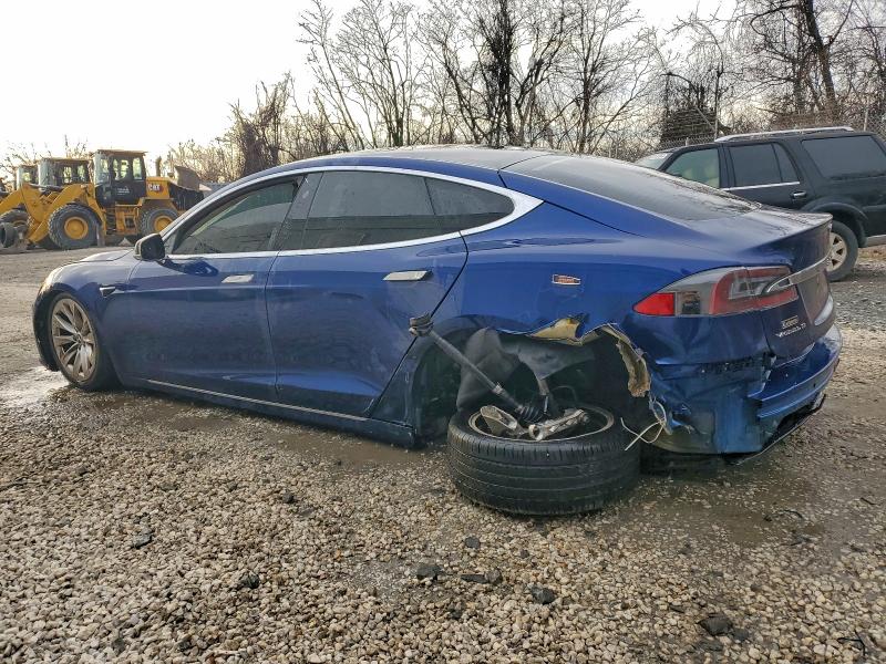 Фото 2 - TESLA MODEL S