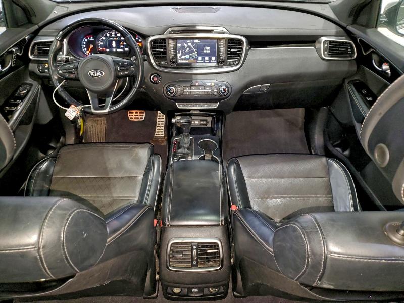 Фото 8 - KIA SORENTO