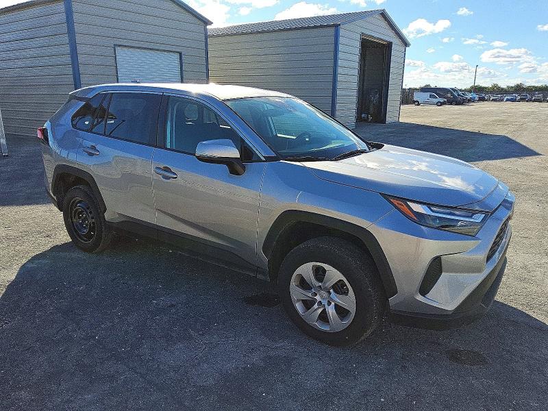 Фото 4 - TOYOTA RAV4