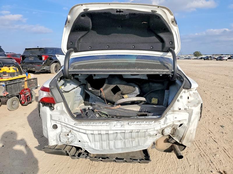 Фото 6 - TOYOTA CAMRY