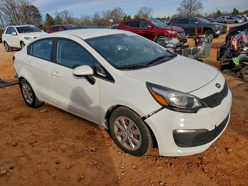 Фото 4 - KIA RIO