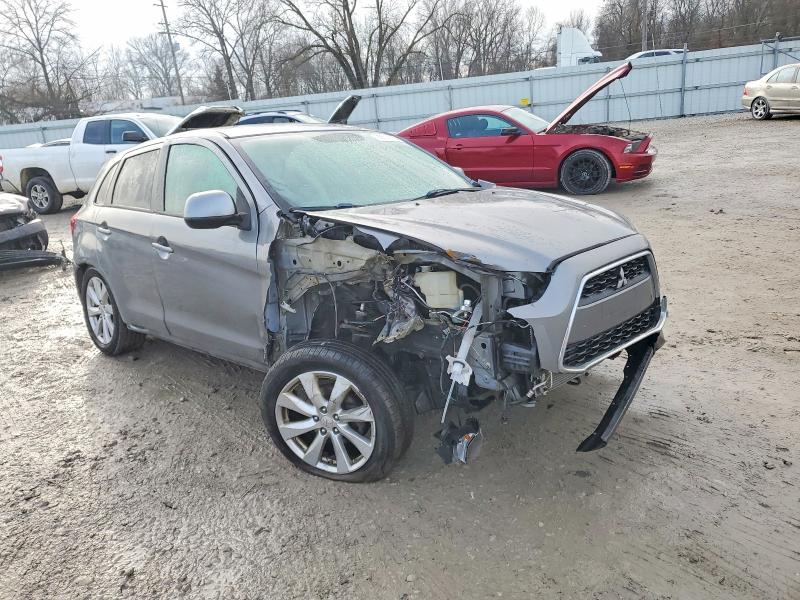 Фото 4 - MITSUBISHI OUTLANDER