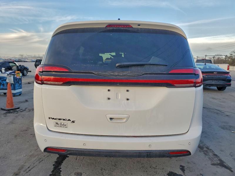 Фото 6 - CHRYSLER PACIFICA