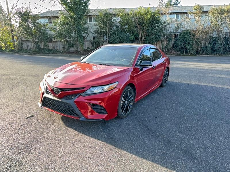 Фото 2 - TOYOTA CAMRY