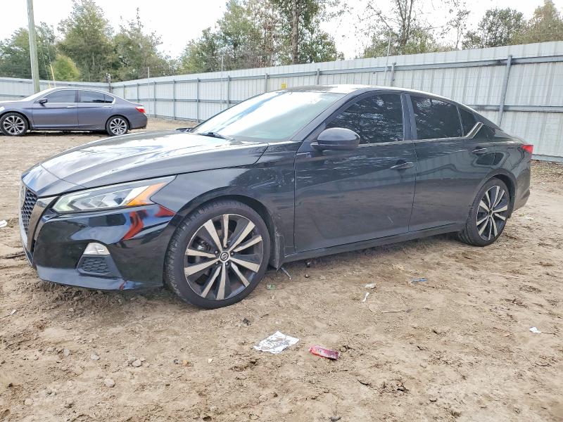 Фото 1 - NISSAN ALTIMA