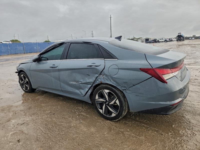 Фото 2 - HYUNDAI ELANTRA