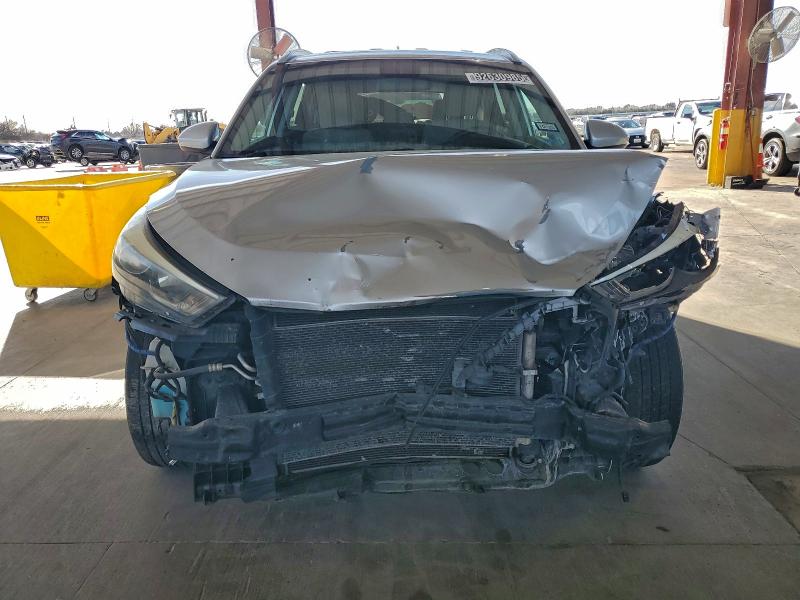 Фото 5 - HYUNDAI TUCSON