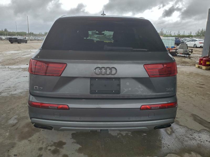 Фото 6 - AUDI Q7