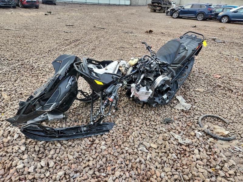 SKI-DOO SNOWMOBILE 2025