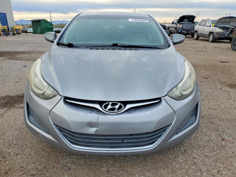 Фото 5 - HYUNDAI ELANTRA