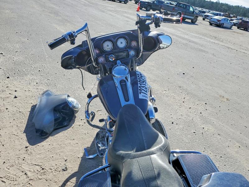 HARLEY-DAVIDSON FL 2008