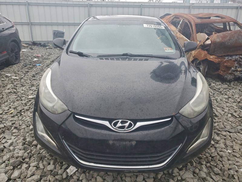 Фото 5 - HYUNDAI ELANTRA
