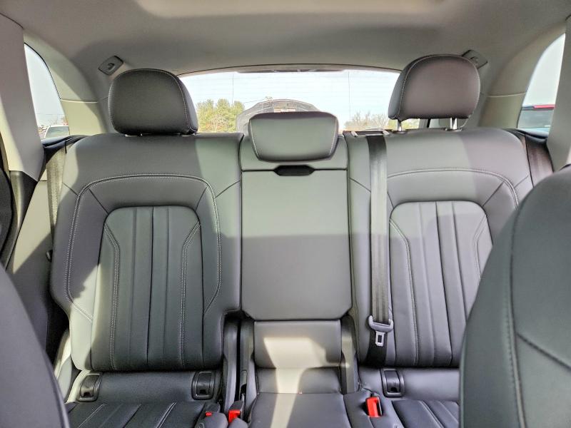 Фото 10 - AUDI Q5