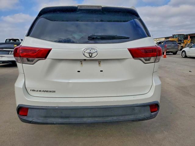 Фото 6 - TOYOTA HIGHLANDER