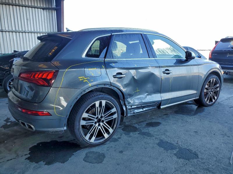 Фото 3 - AUDI SQ5