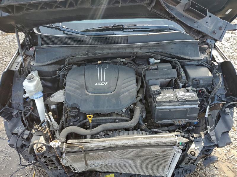 Фото 12 - KIA SORENTO