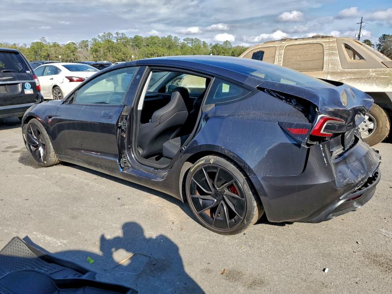 Фото 2 - TESLA MODEL 3